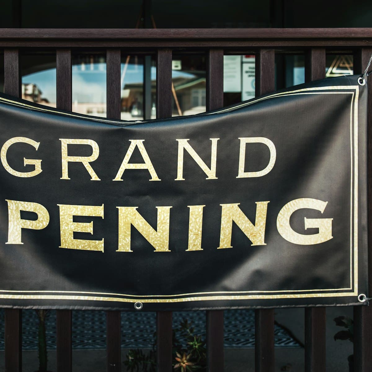 Vinyl banner (2 × 1m)